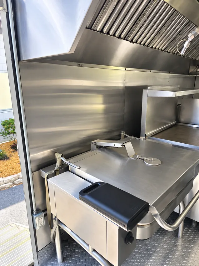 26ft Baby Bulk Kitchen